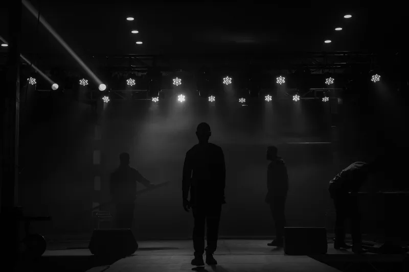 Before the First Note: The Hidden Emotional Blueprint Scott Tennant Builds Every Time