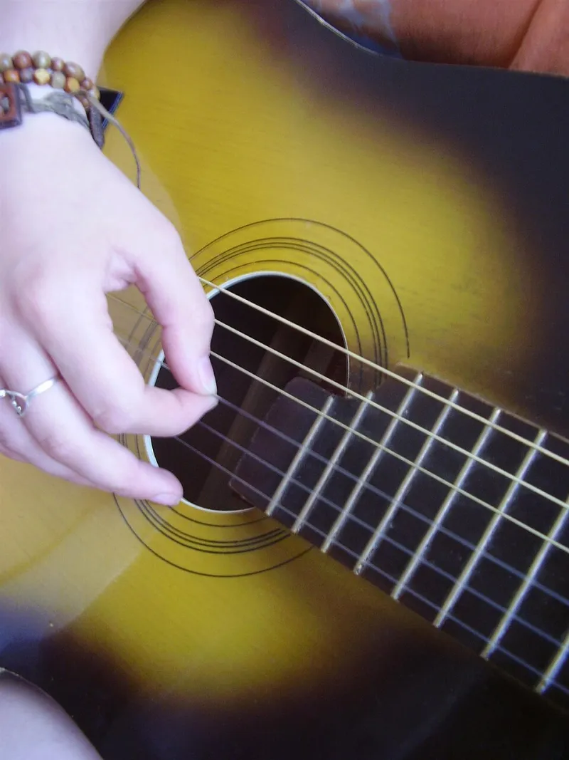 Wood, Wire, and Intention: How Scott Tennant's Gear Choices Tell the Story of His Sound